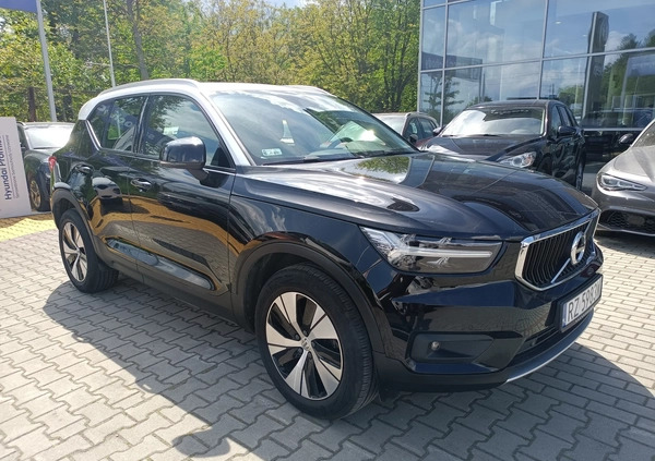Volvo XC 40 cena 118900 przebieg: 46497, rok produkcji 2019 z Rzeszów małe 352